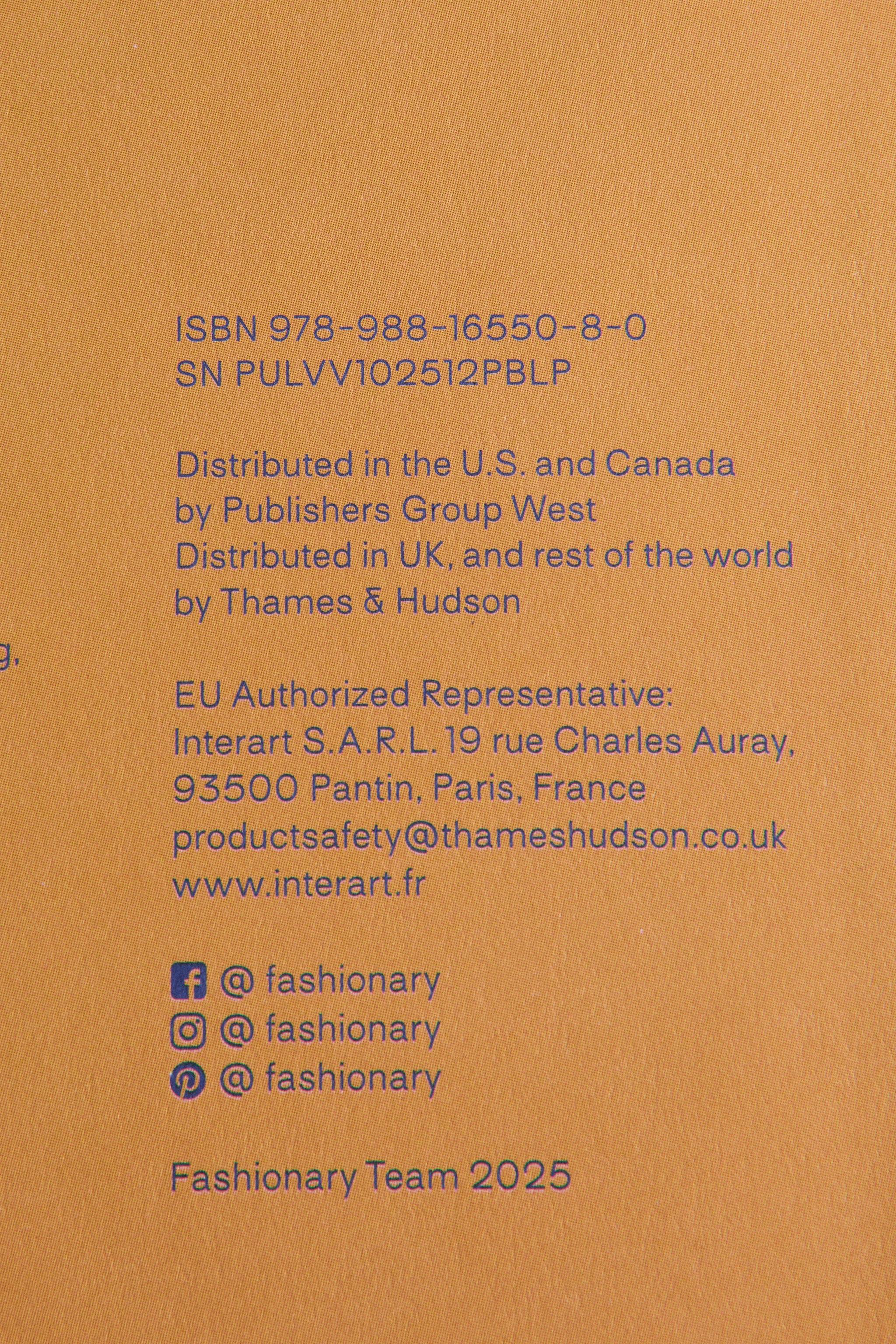 FASHION UNFOLDED POP-UP LOUIS VUITTON BOOK